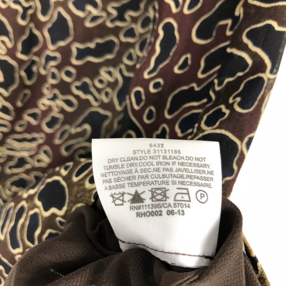 Tory Burch | 100% Silk Lined Tank with Tie Back - Picture 4 of 5